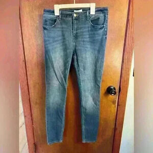 H&M women’s skinny jeans
